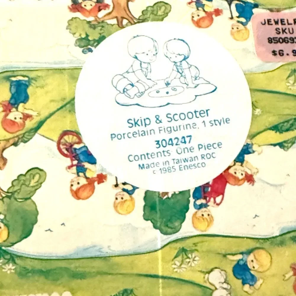 Vintage Country Cousins Enesco 1985 Scooter and Skip Playing Marble Figurine